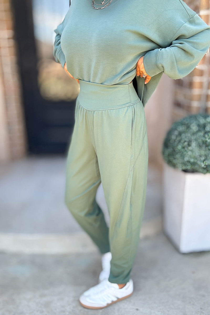 Mono B Venice Silky Pine Flow Barrel Active Pants