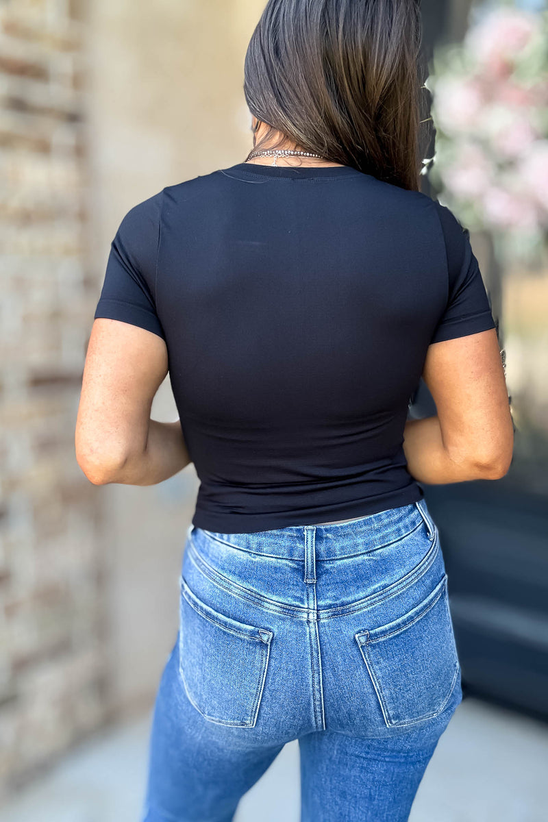 Best Deal Black Ultra-stretch Seamless Crew-neck Crop Top