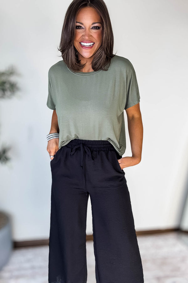Cropped Light Olive Round Neck Tee