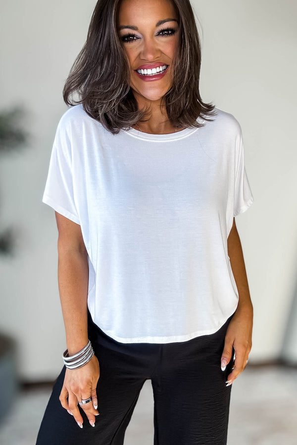 Cropped Off White Round Neck Tee
