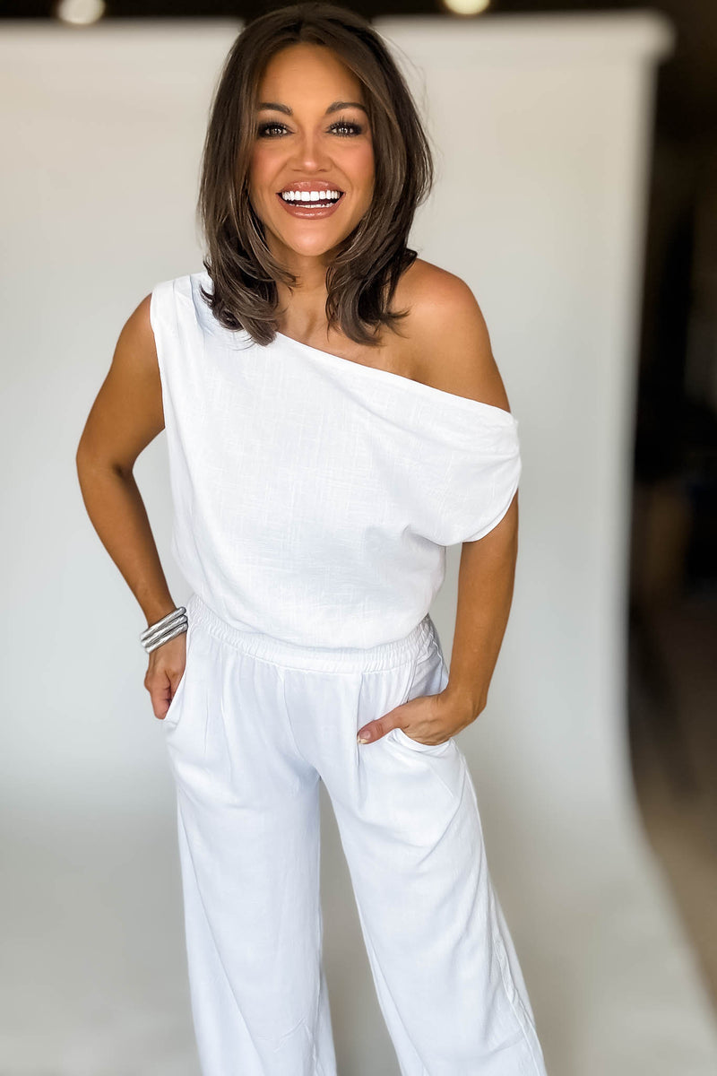 Asymmetry Chic One-Shoulder Top