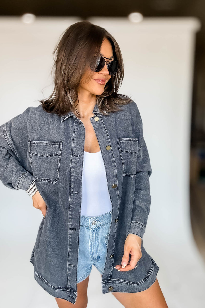 BLACK LONG SLEEVE BUTTON CLOSURE POCKETS DENIM JACKET