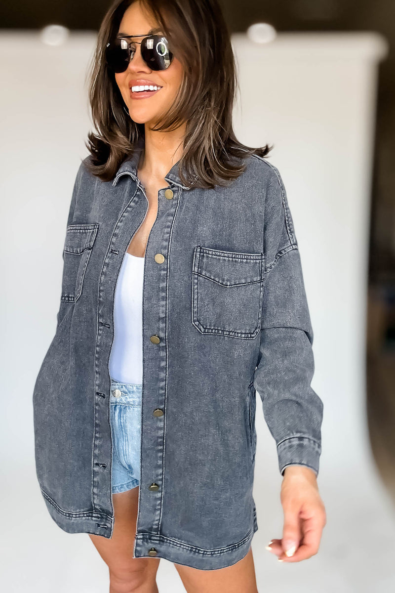 BLACK LONG SLEEVE BUTTON CLOSURE POCKETS DENIM JACKET
