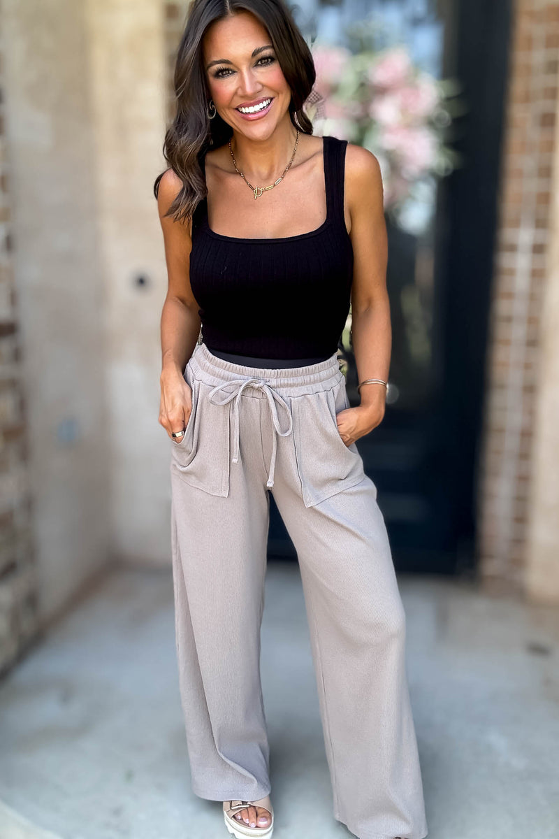 Ribbed Square Neck Black Cropped Sleeveless Top