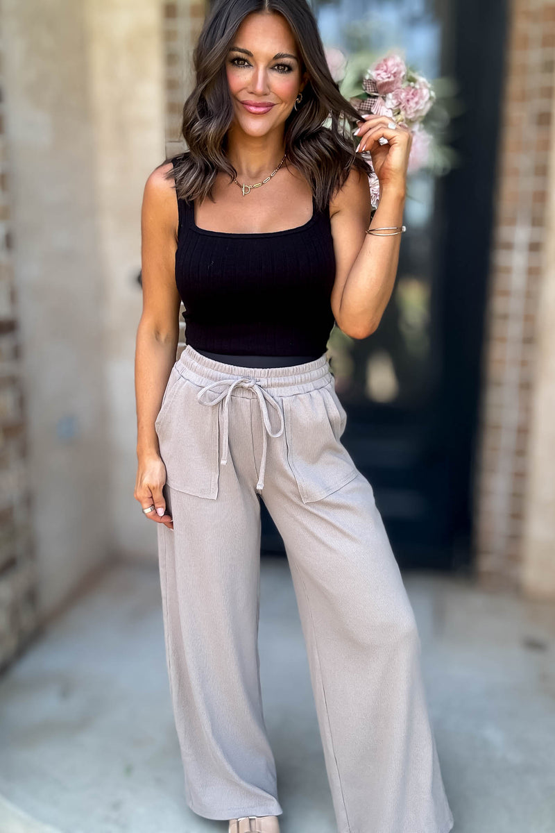 Ribbed Square Neck Black Cropped Sleeveless Top