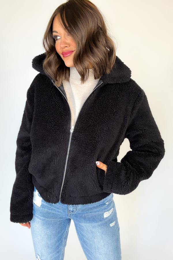 Black Fleece Zip-up Short Jacket