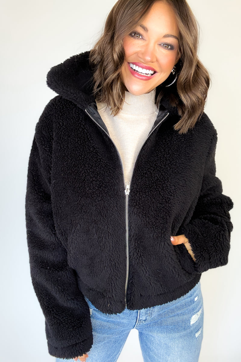 Black Fleece Zip-up Short Jacket