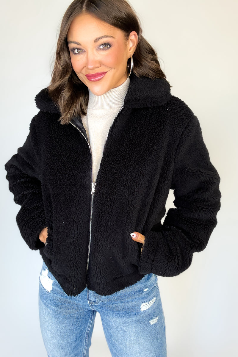 Black Fleece Zip-up Short Jacket