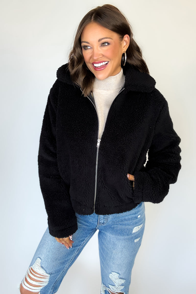 Black Fleece Zip-up Short Jacket