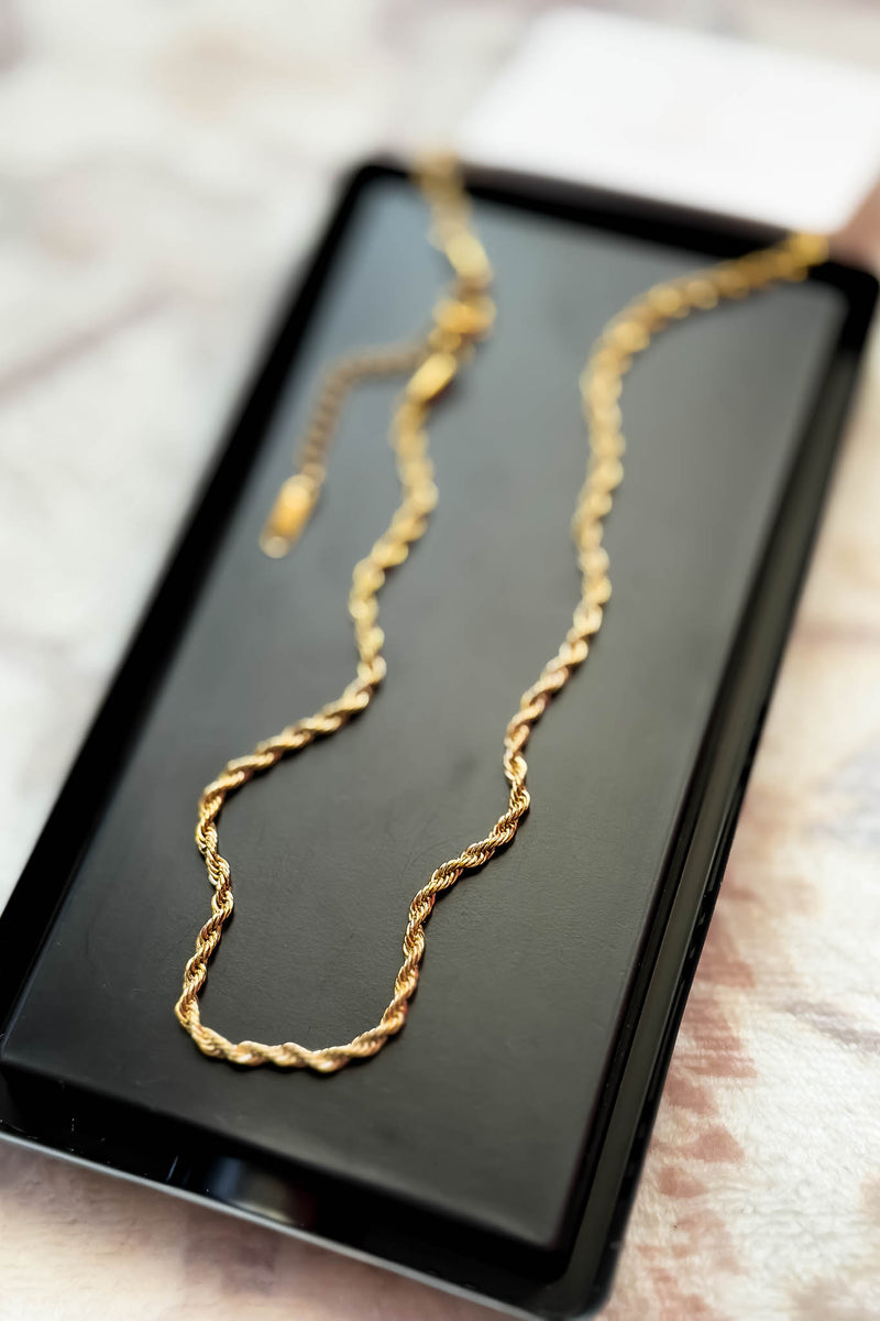 Cable Necklace